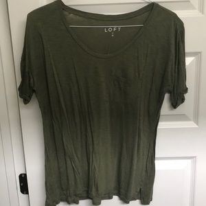 Loft Comfy & Cute Olive Green Tee (Size M)